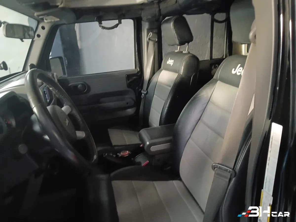 Jeep Wrangler - photo 13