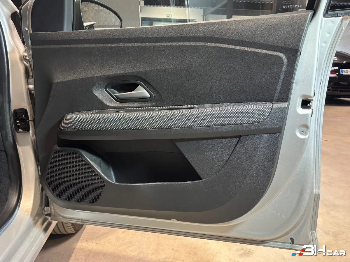 Dacia Sandero - photo 15