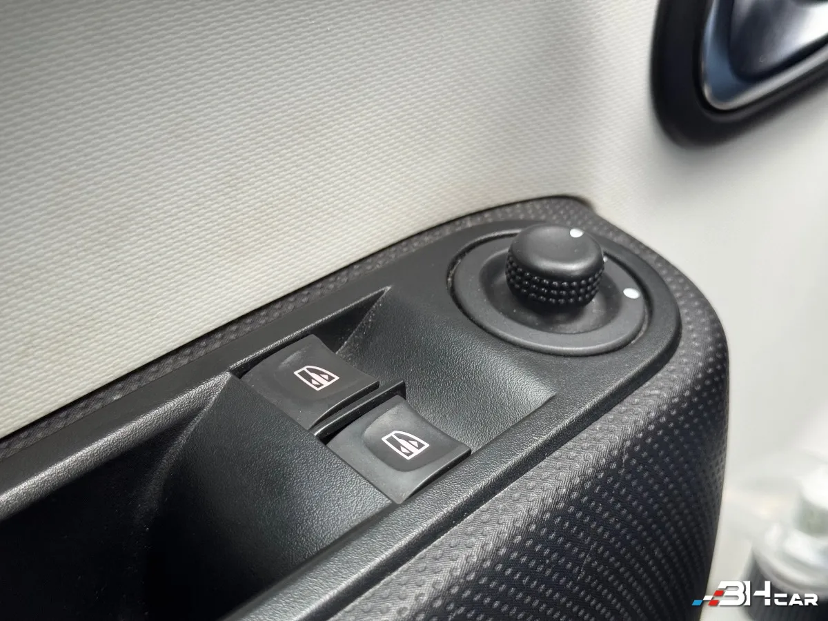 Renault Twingo - photo 21