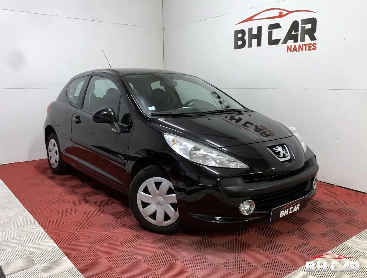 Image: Peugeot 207 1.4 75 URBAN