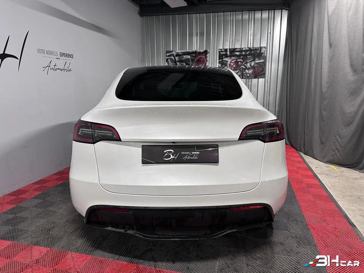 Aperçu indisponible de Tesla Model-y