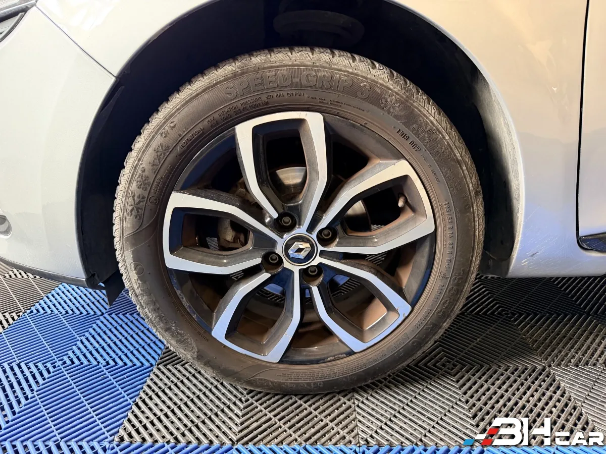 Renault Clio - photo 26
