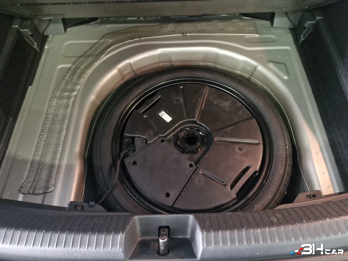 Volkswagen Taigo - photo 9