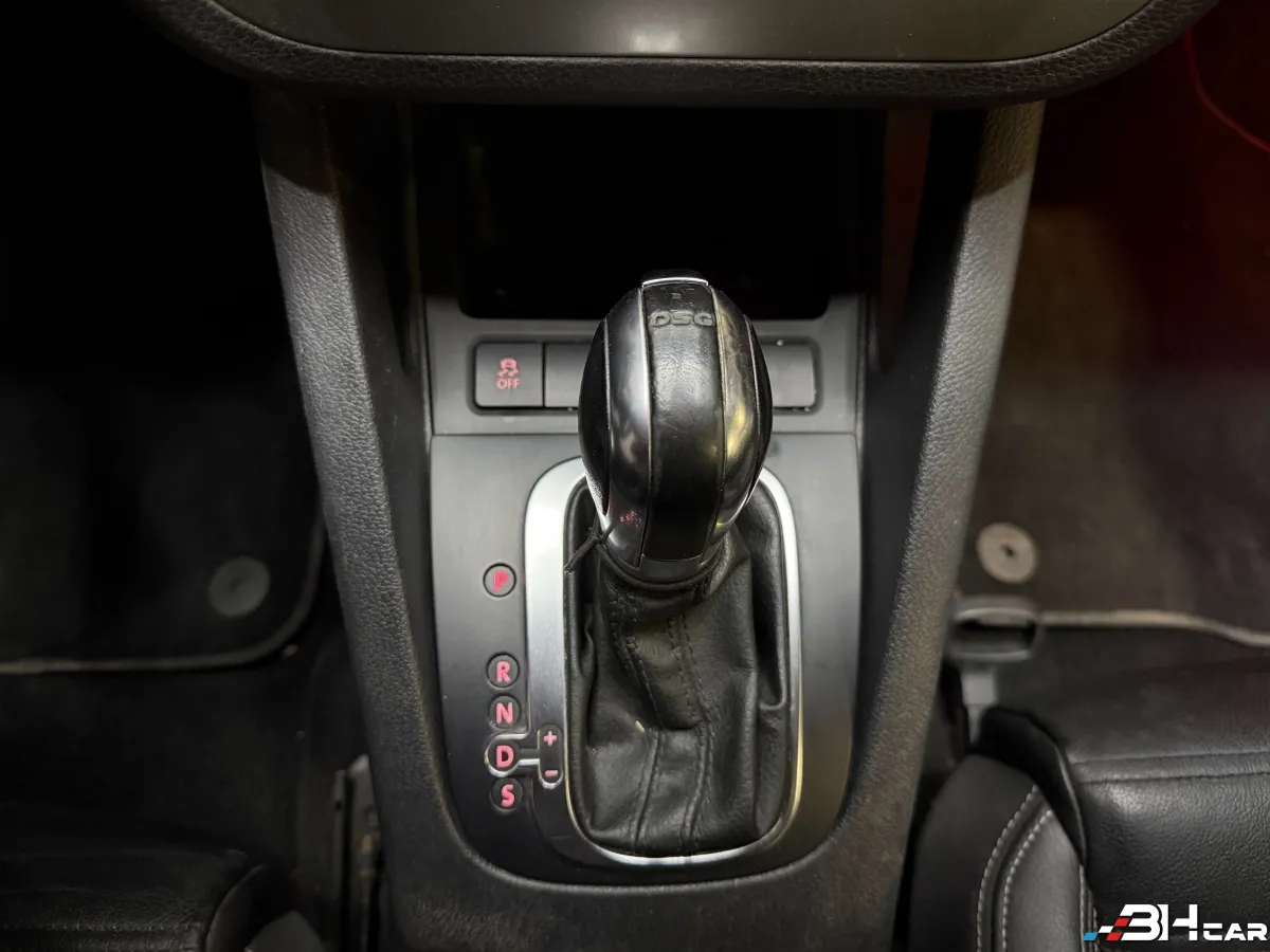 Volkswagen Scirocco - photo 24