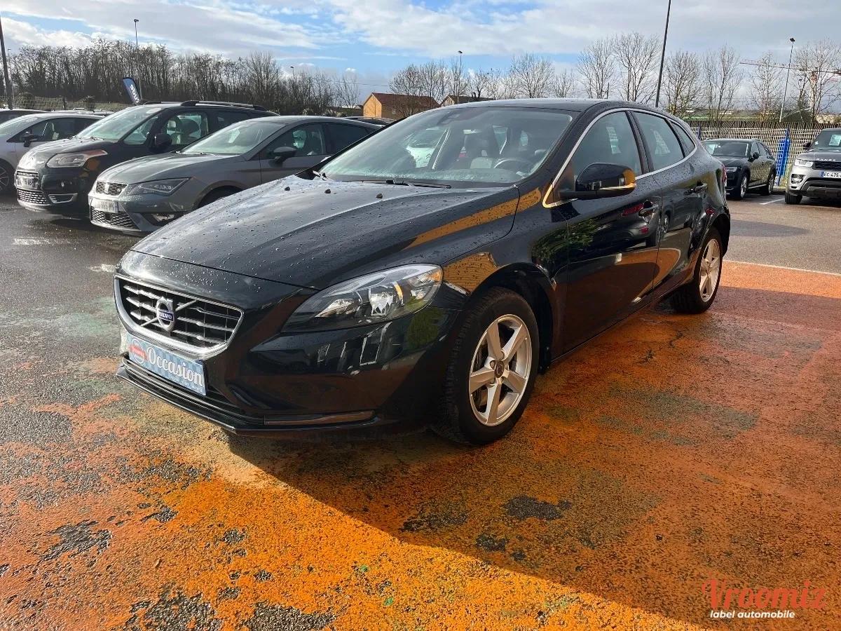 VOLVO V40 II D2 2.0 TDi Geartronic 120 CV Boîte automatique