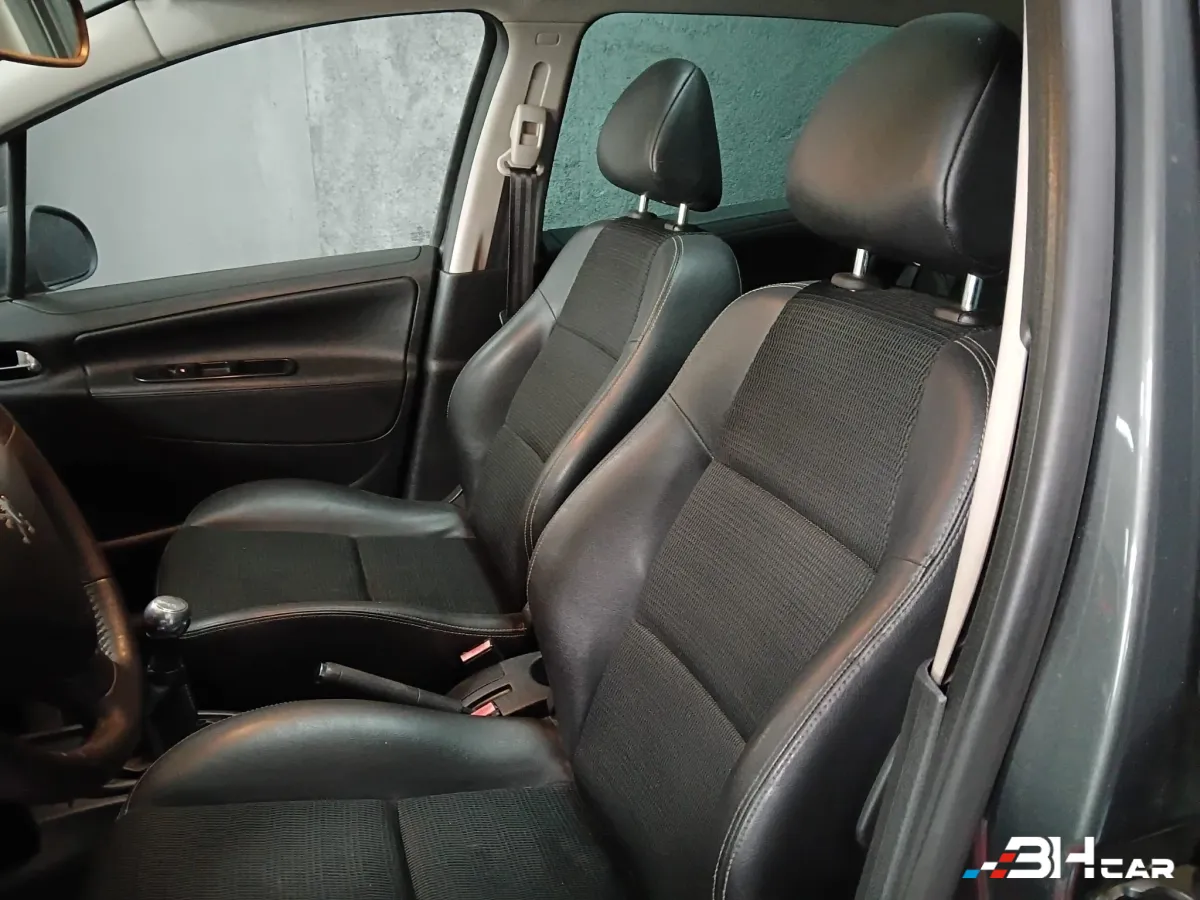 Peugeot 207 - photo 15