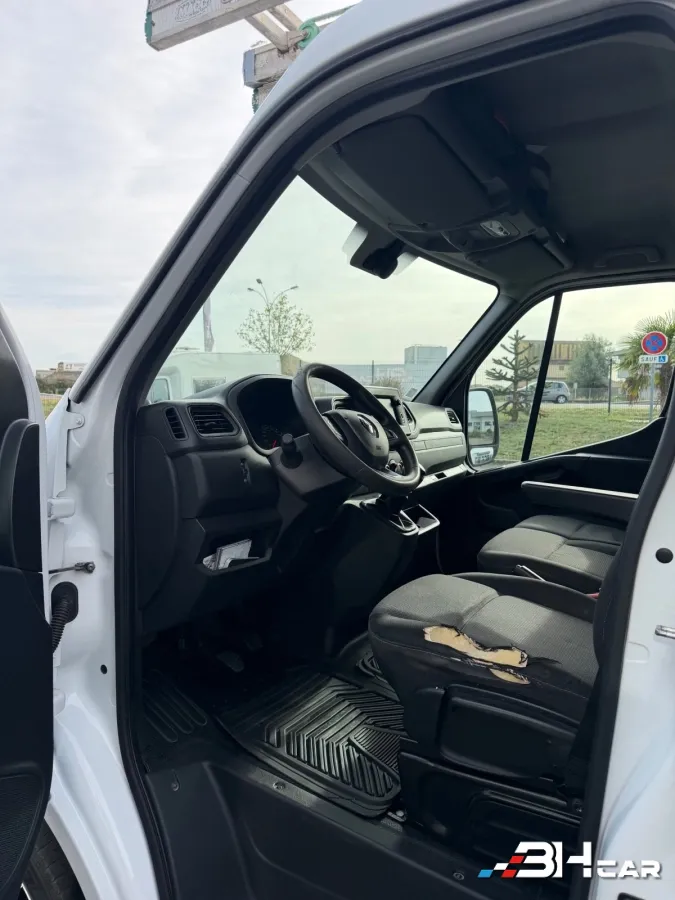 Renault Master Vu - photo 9
