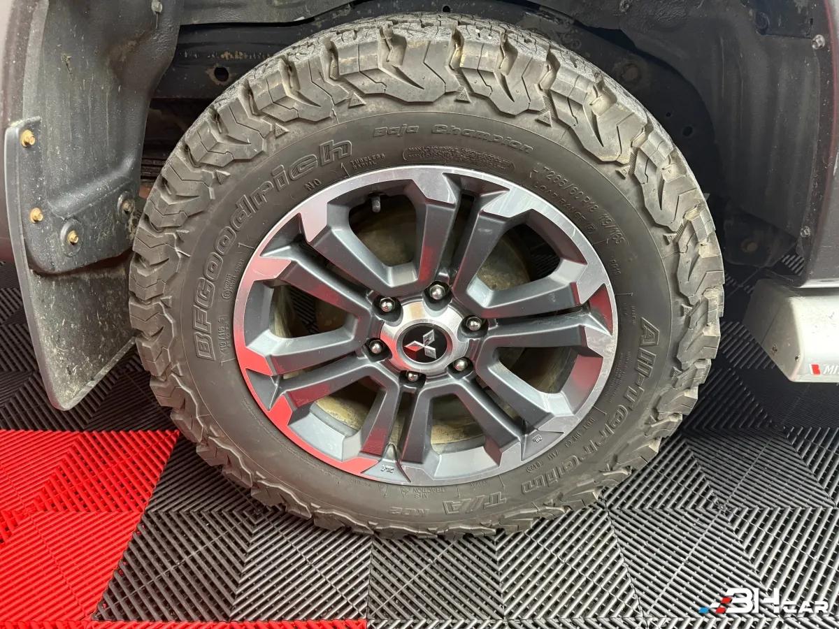 Aperçu indisponible de Mitsubishi L200