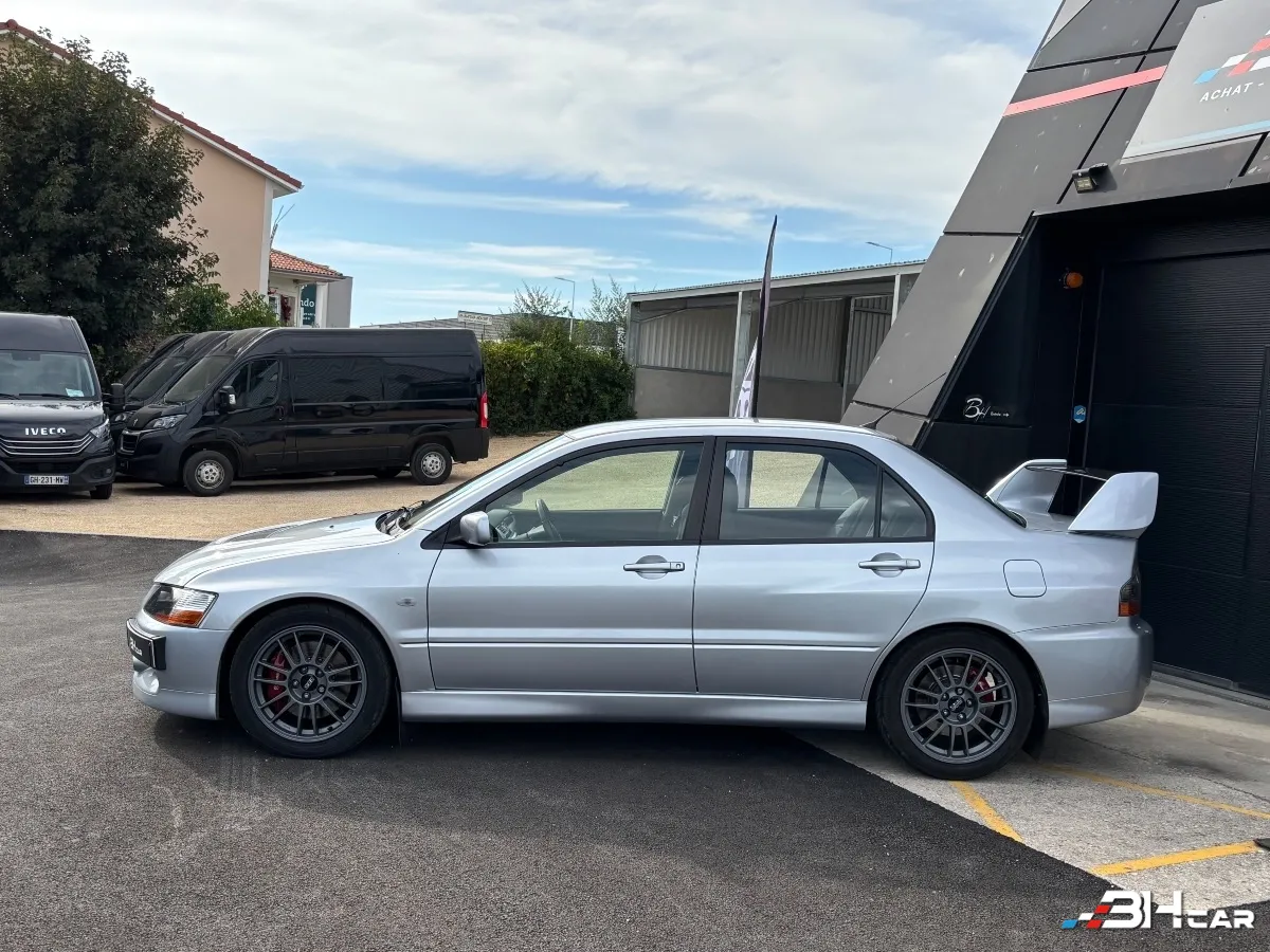 Mitsubishi Lancer - photo 3