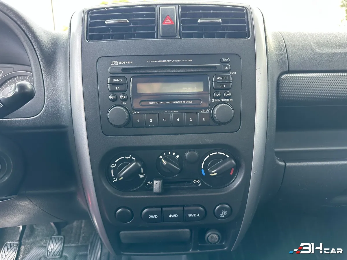 Suzuki Jimny - photo 14