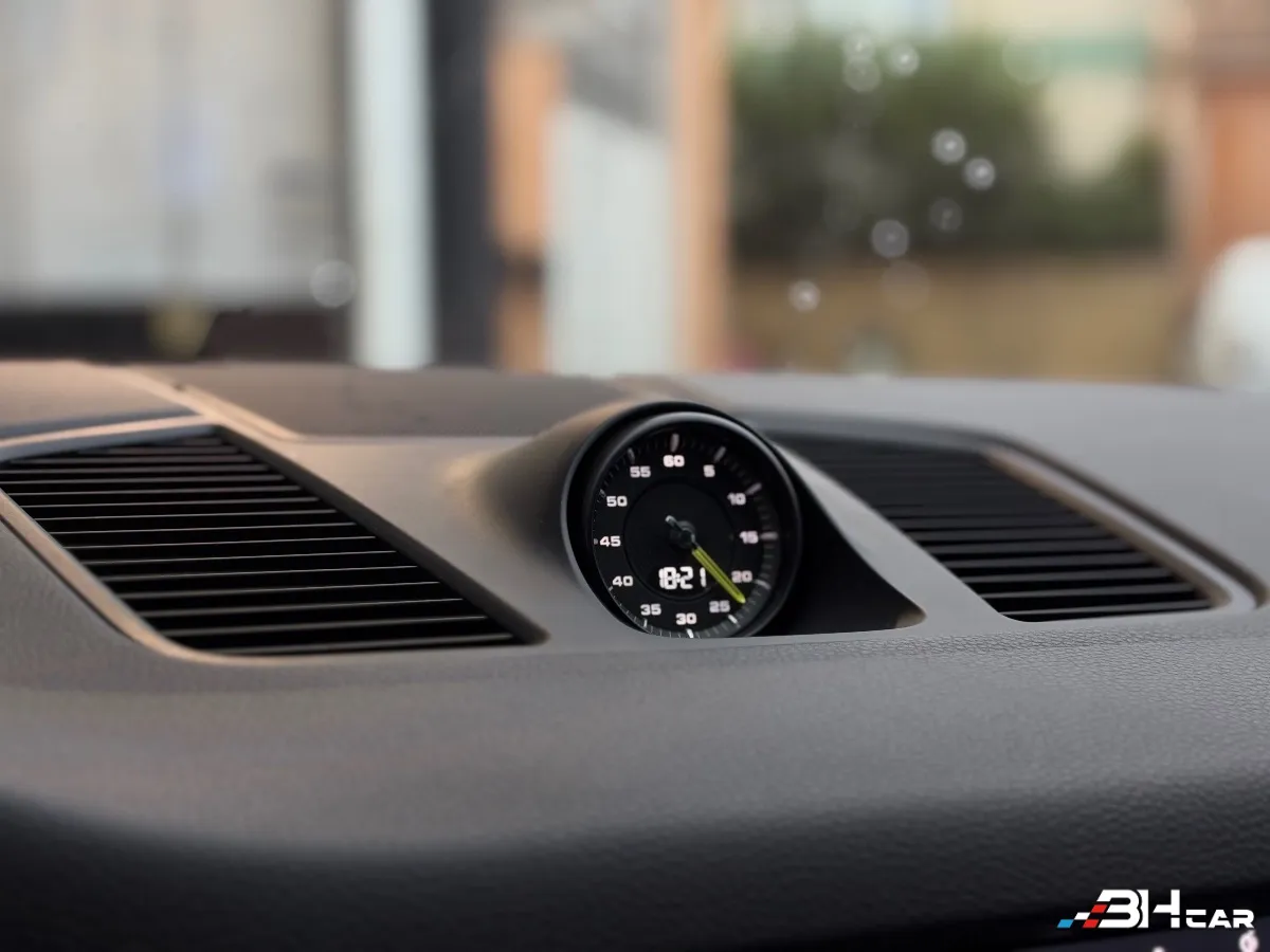 Porsche Cayenne - photo 17