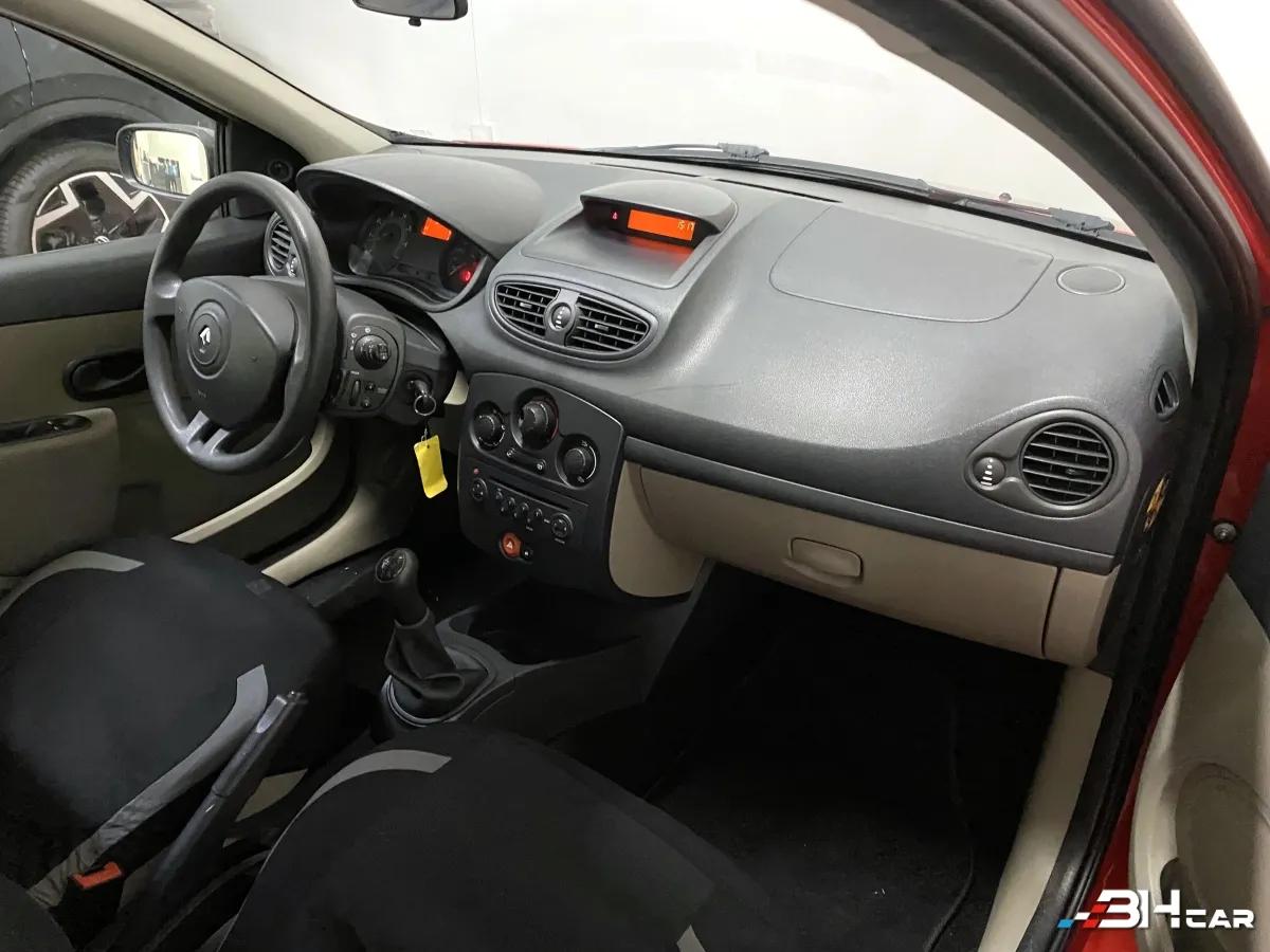 Aperçu indisponible de RENAULT Clio