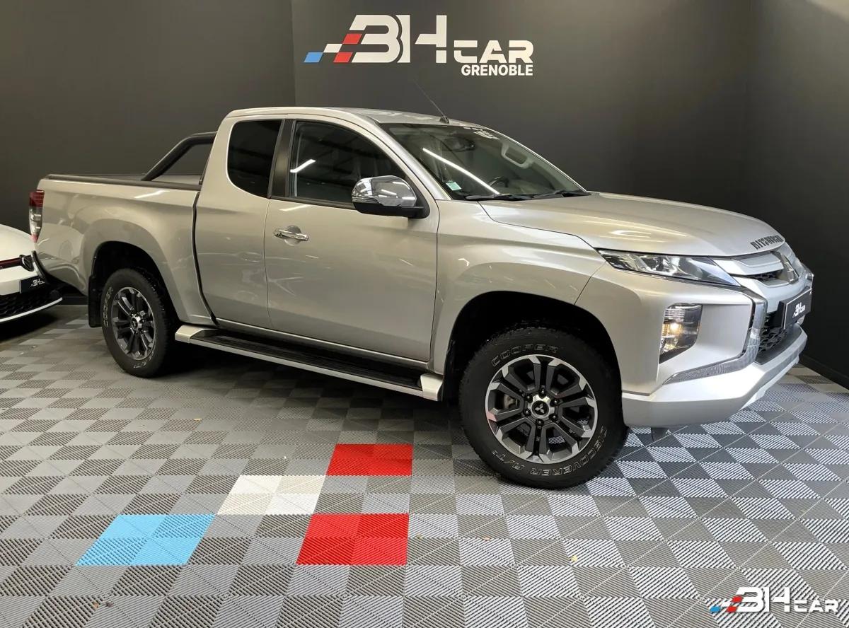 Image: Mitsubishi L200 CLUB CAB 2.2 DI-D 150cv INTENSE 4WD