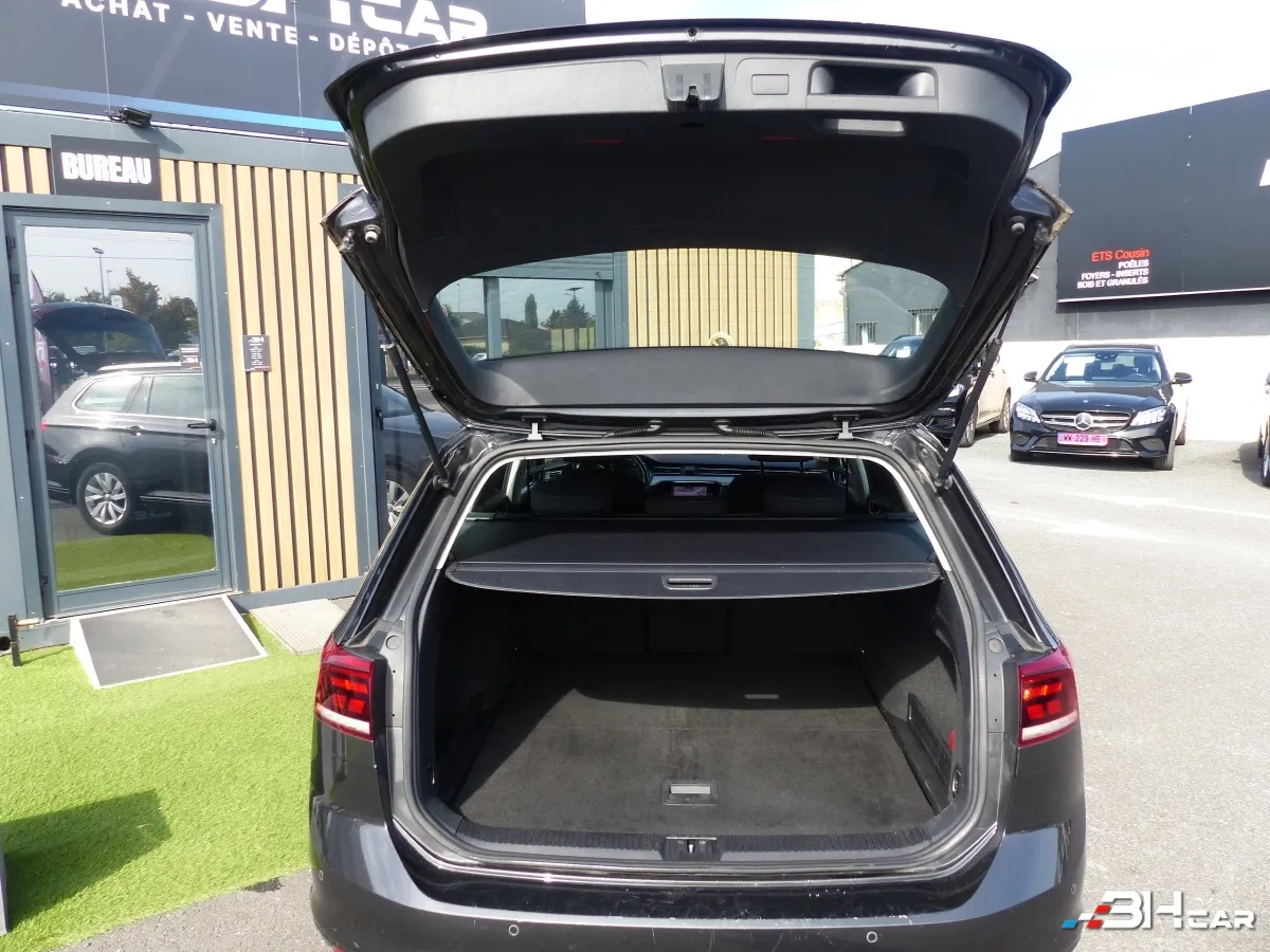 Volkswagen Passat - photo 36
