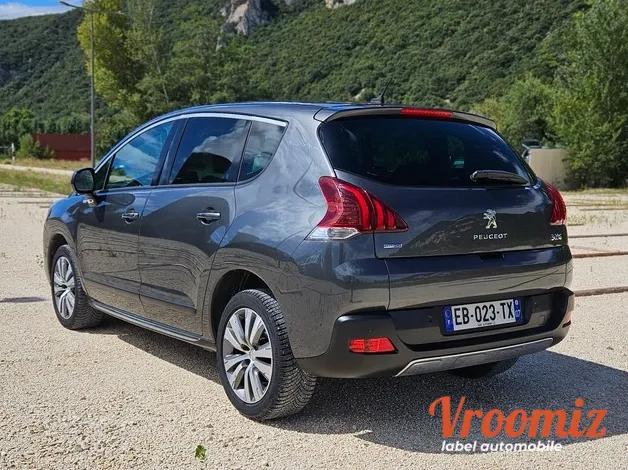 Peugeot 3008 GENERATION-I 1.6 HDI 115 STYLE