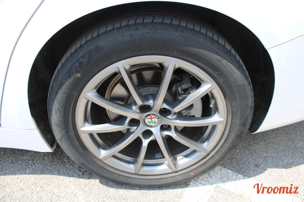 Alfa Romeo Giulia 2 II - 2.2 JTDM 160 SUPER AT8 - Garantie 12 Mois