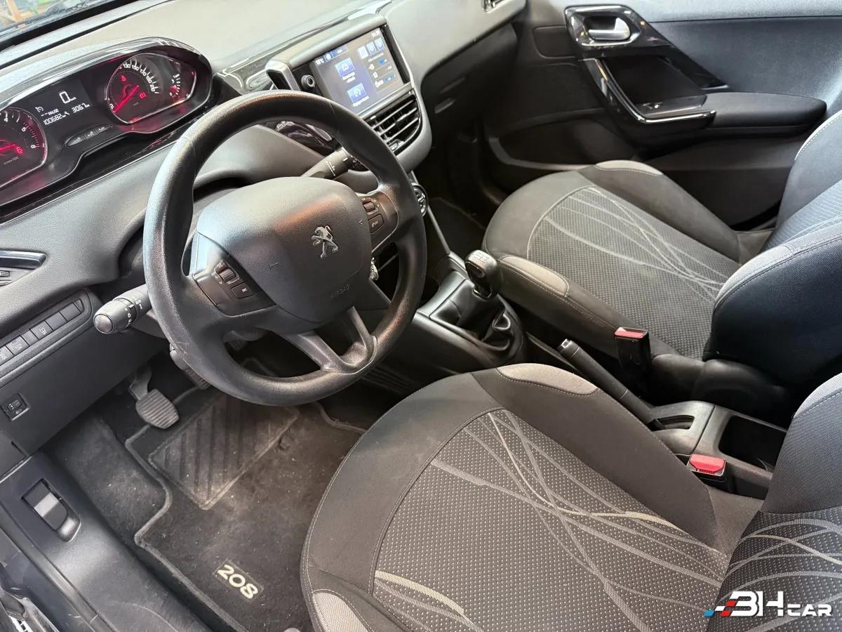Aperçu indisponible de Peugeot 208