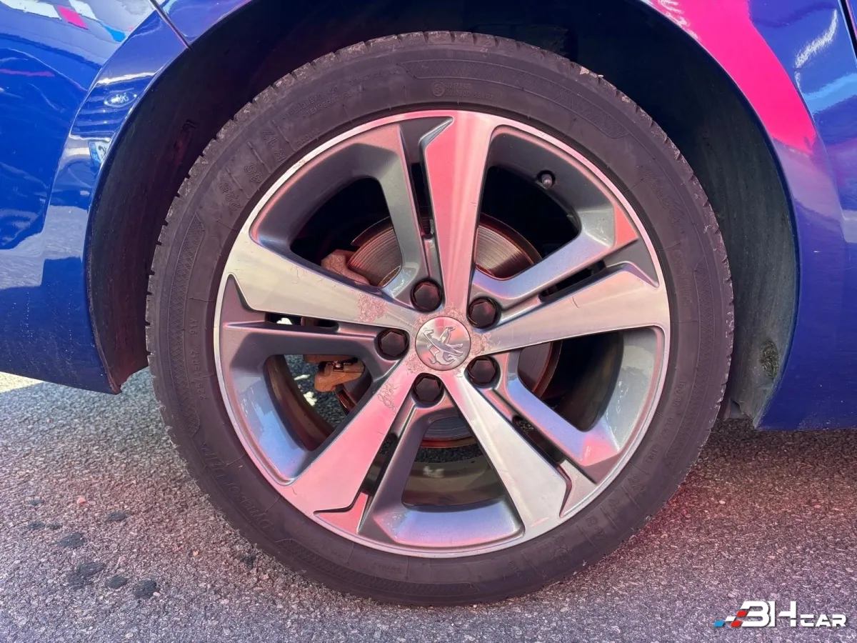 Peugeot 308 - photo 18