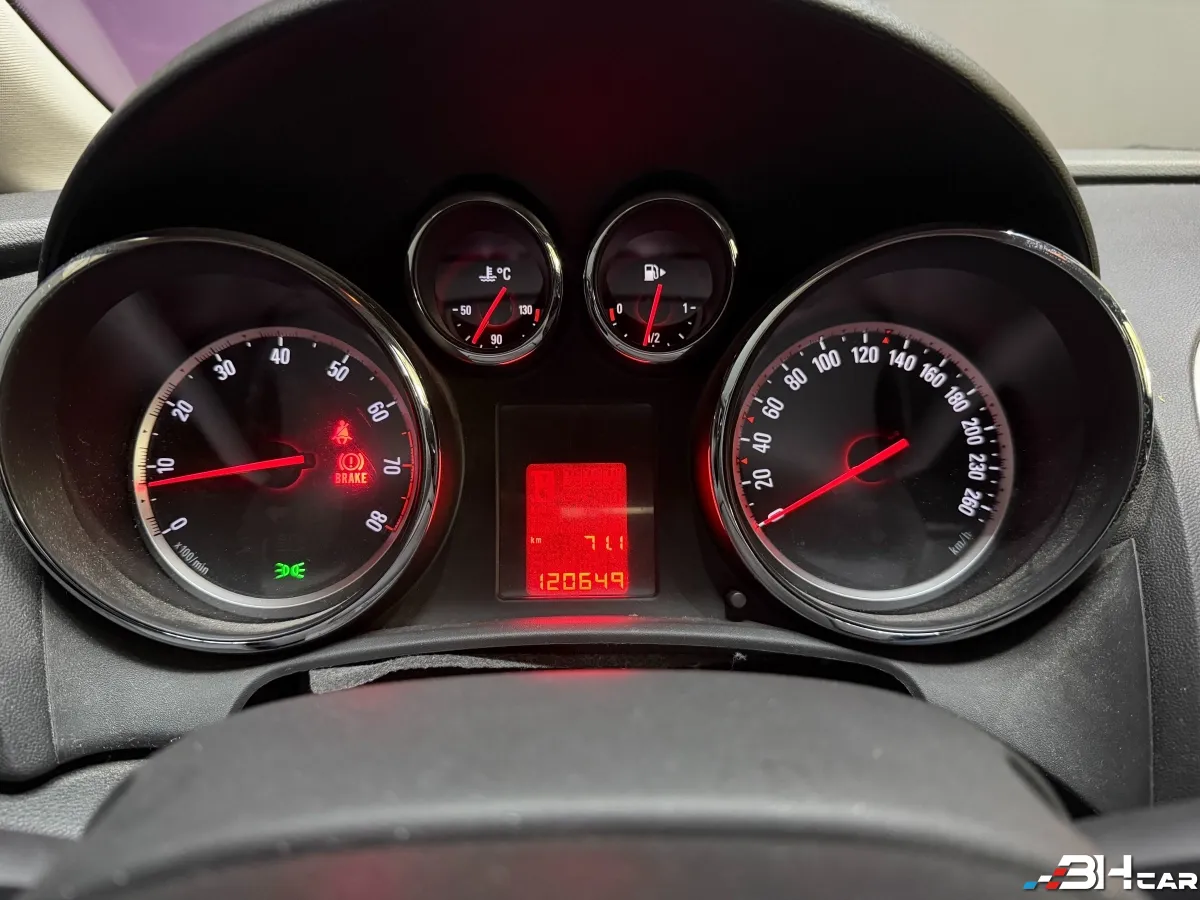 Opel Astra - photo 15