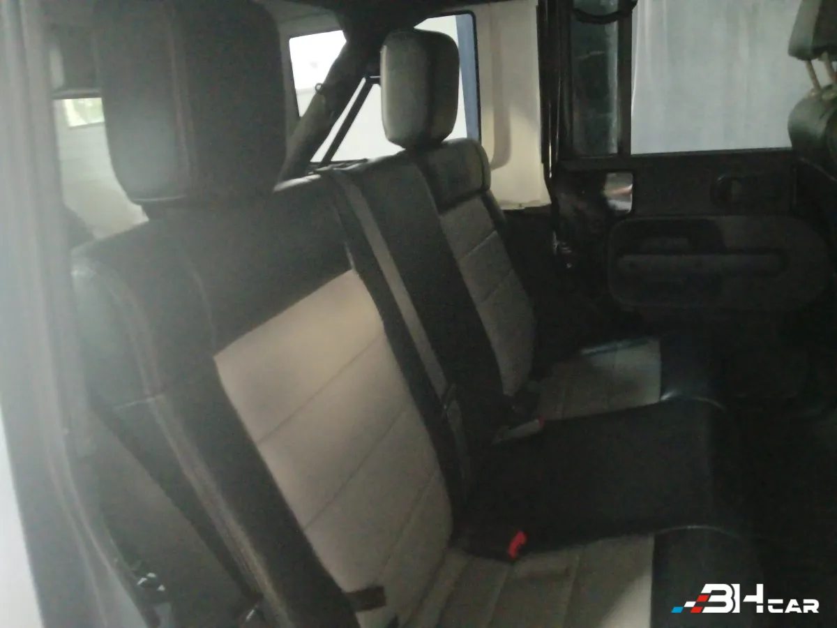 Jeep Wrangler - photo 14