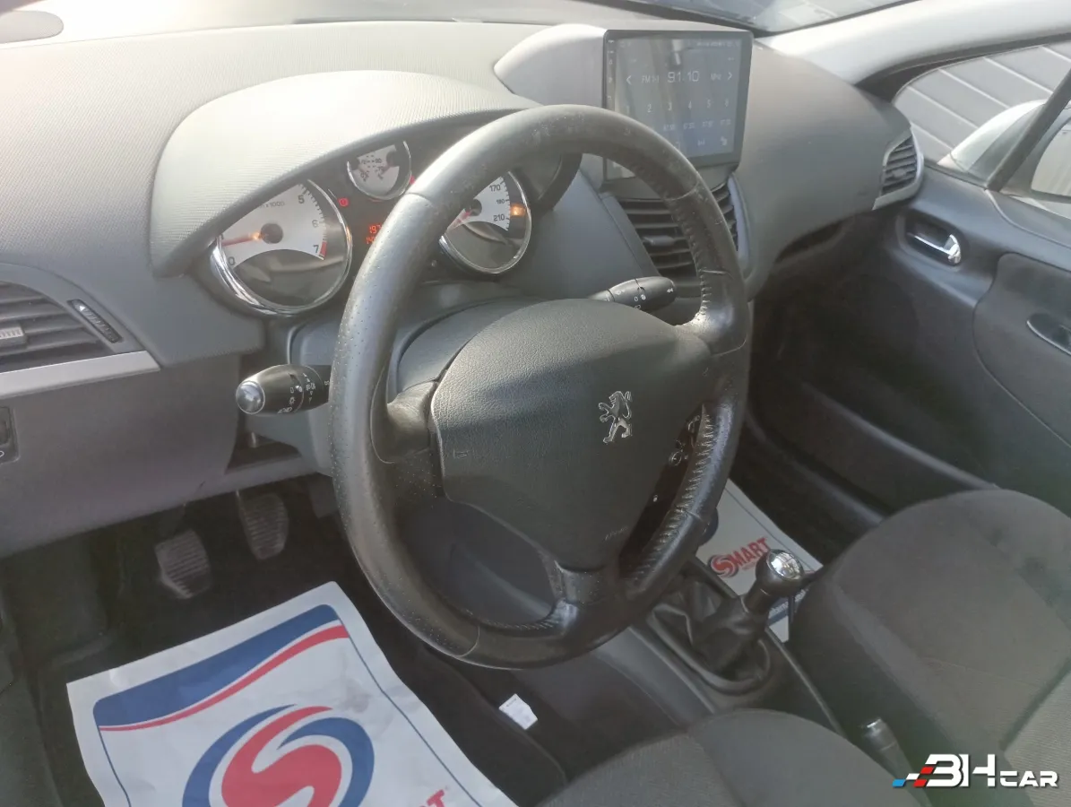 Peugeot 207 - photo 15
