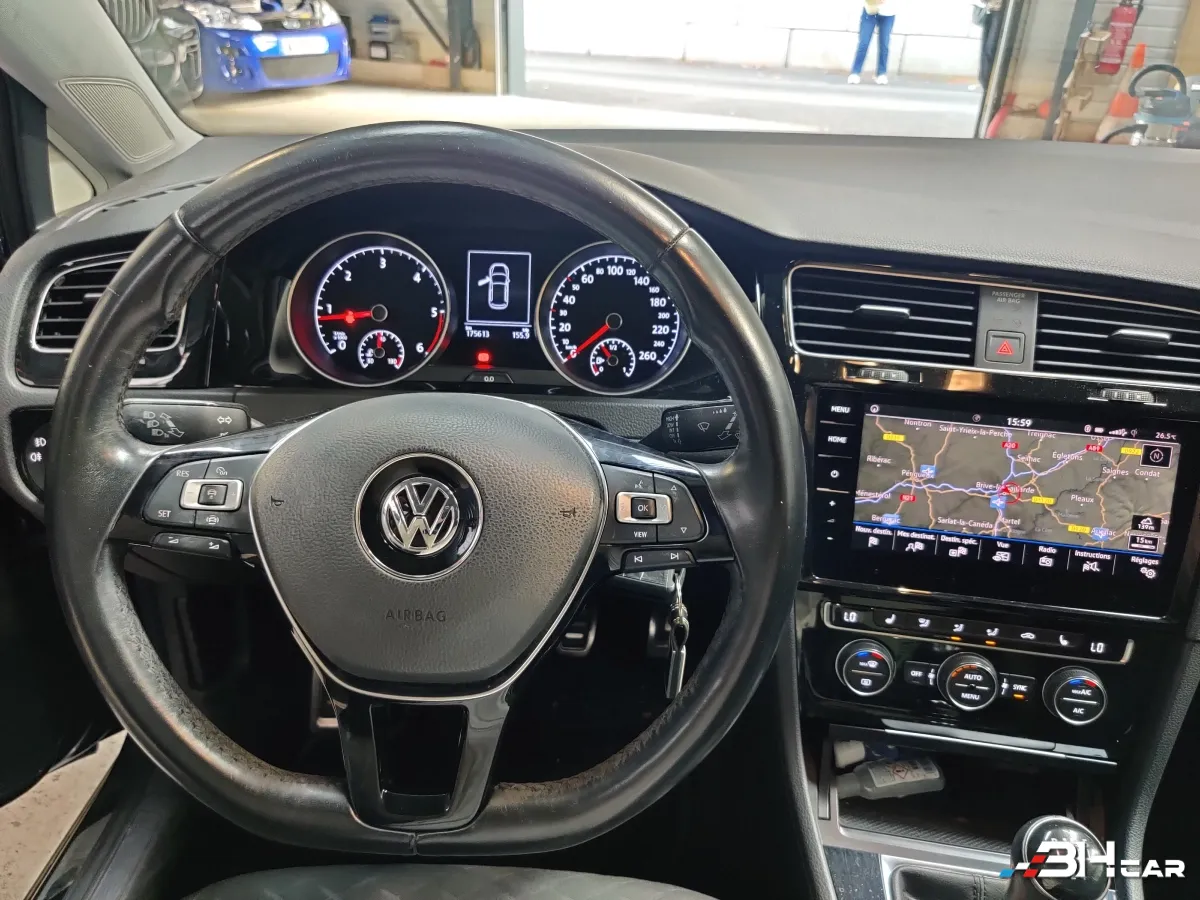 Volkswagen Golf - photo 13