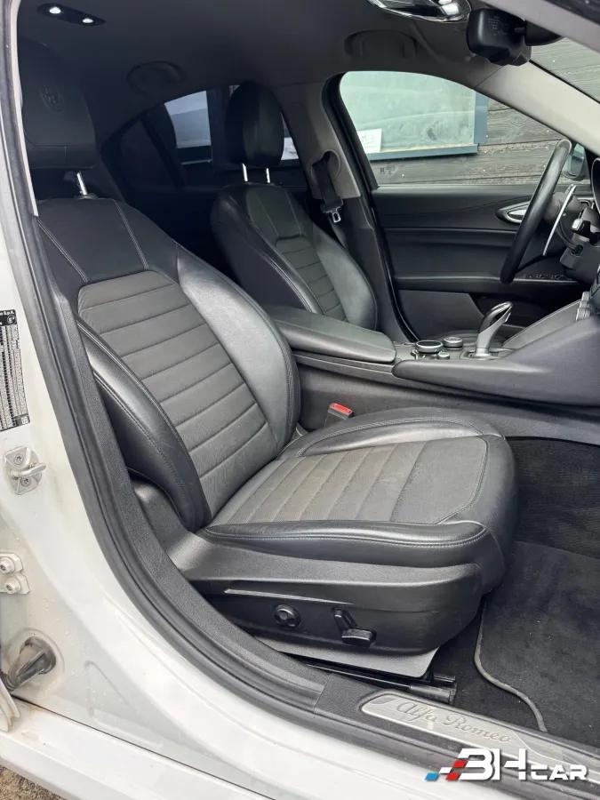 Aperçu indisponible de Alfa Romeo Giulia