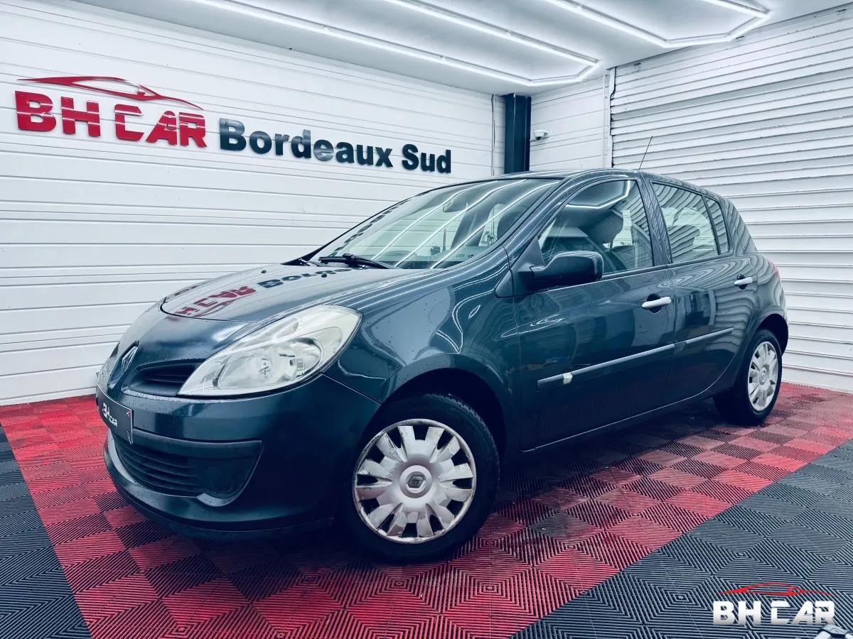 Image: Renault Clio 1.2 TCE 100 EXPRESSION // Clim - Bluetooth - Embrayage Neuf