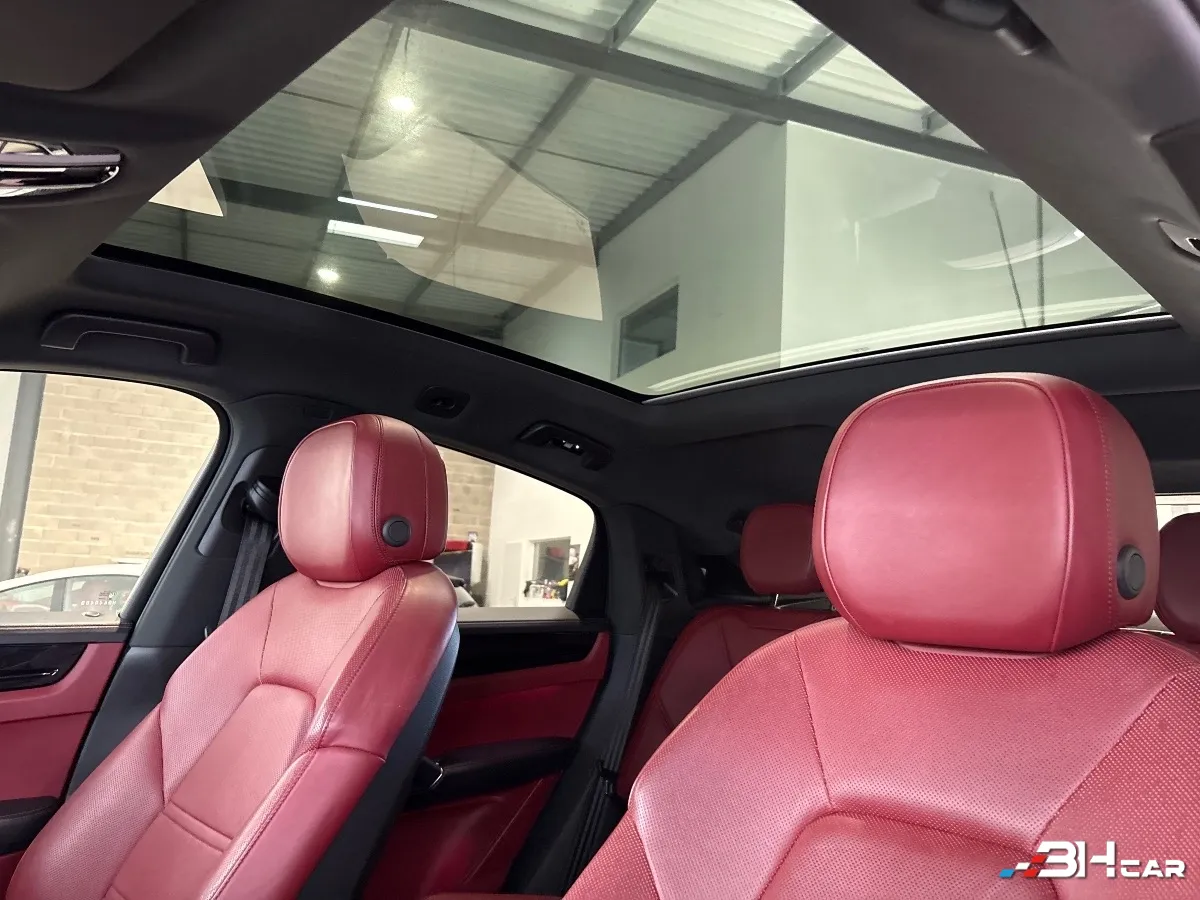 Porsche Cayenne - photo 16