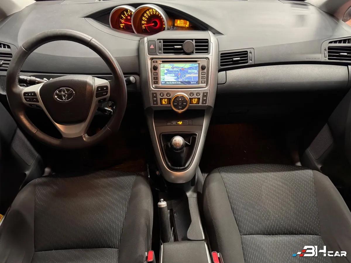 Aperçu indisponible de Toyota Verso