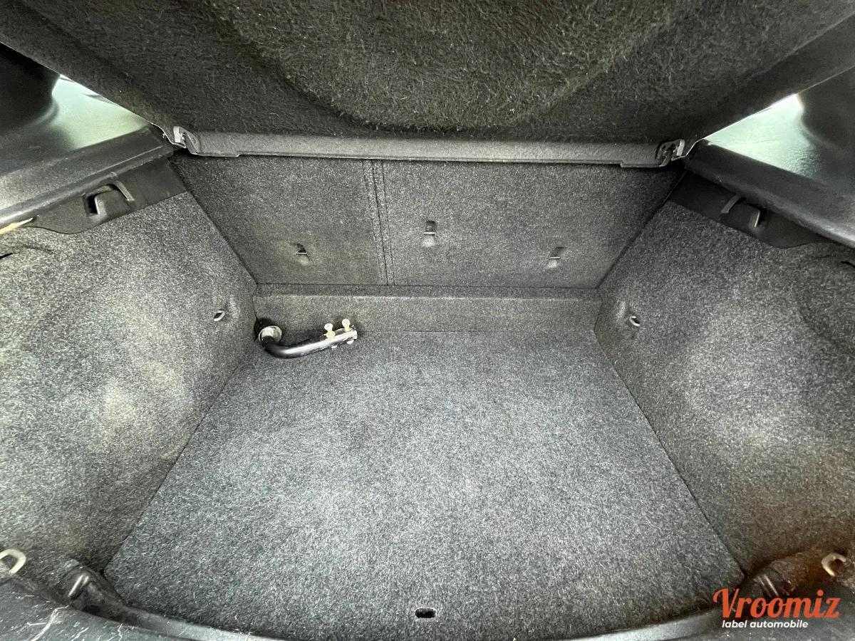 VOLVO V40 II D2 2.0 TDi Geartronic 120 CV Boîte automatique