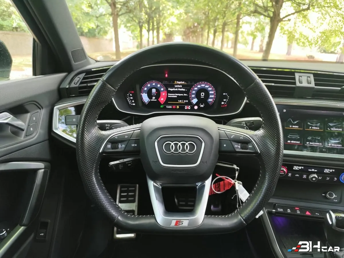 Audi Q3 - photo 21