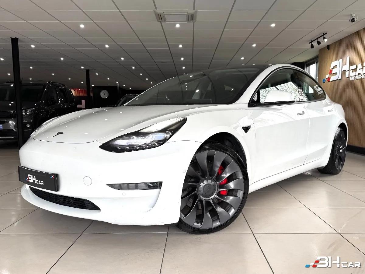 Image: Tesla Model-3 🚀 PERFORMANCE