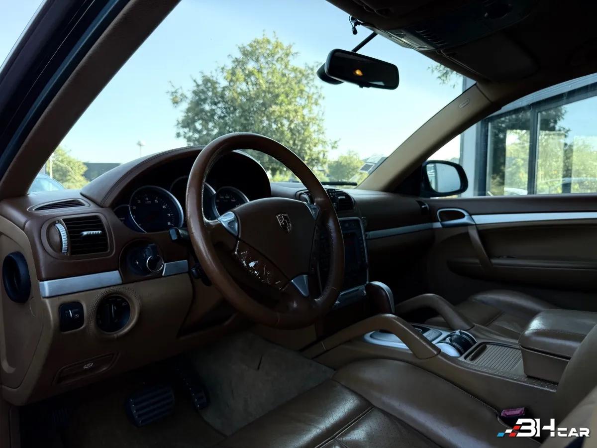 Aperçu indisponible de Porsche Cayenne