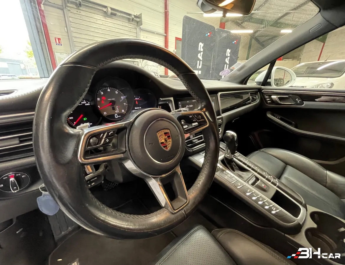 Porsche Macan - photo 11