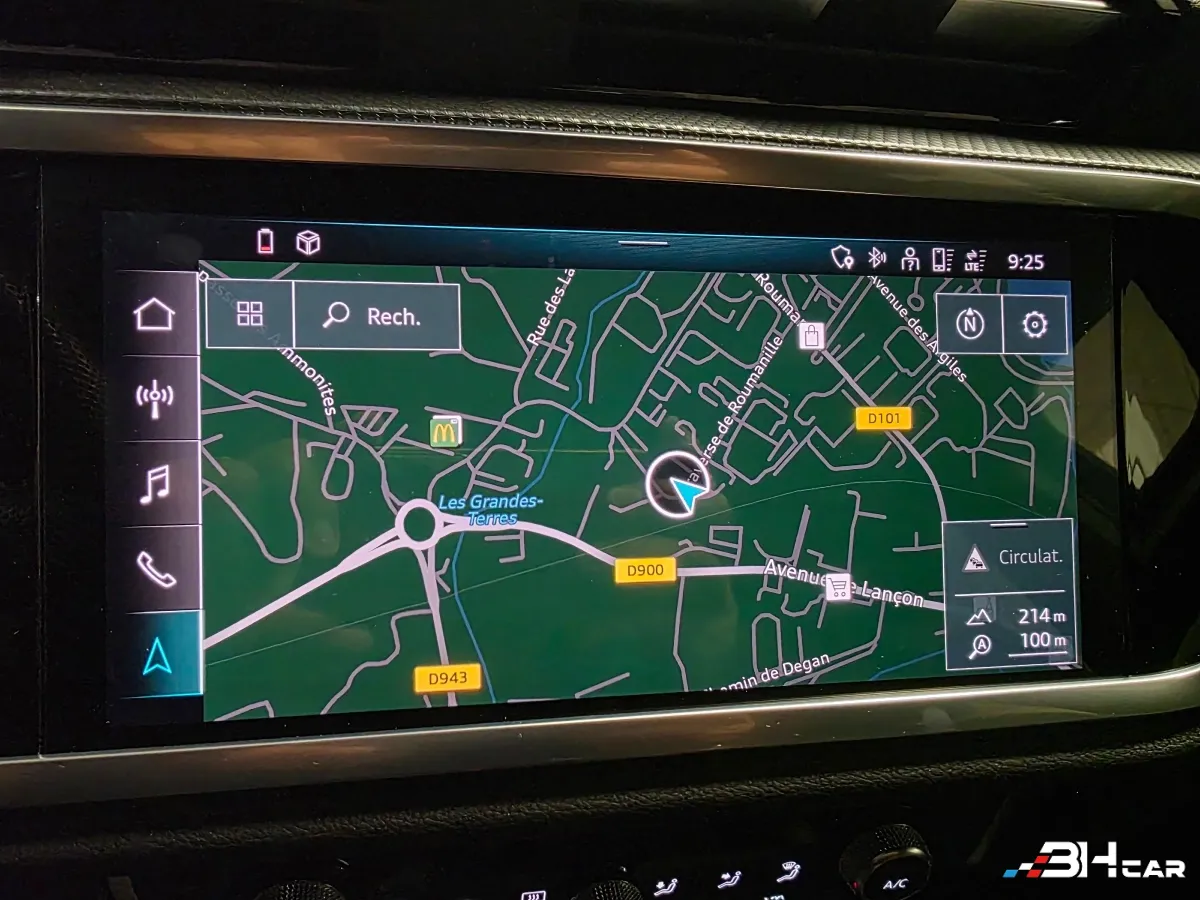 Audi Q3 - photo 16