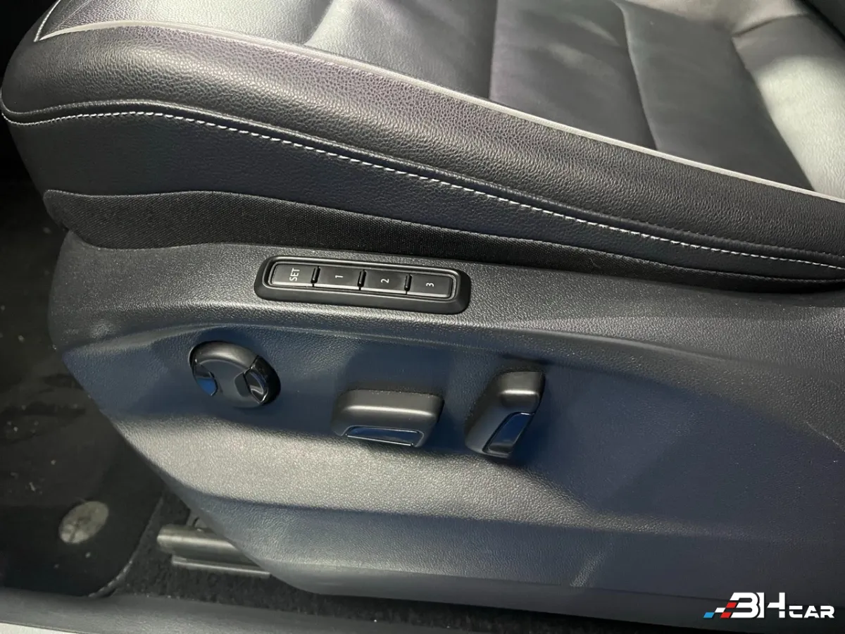 Volkswagen Tiguan - photo 30