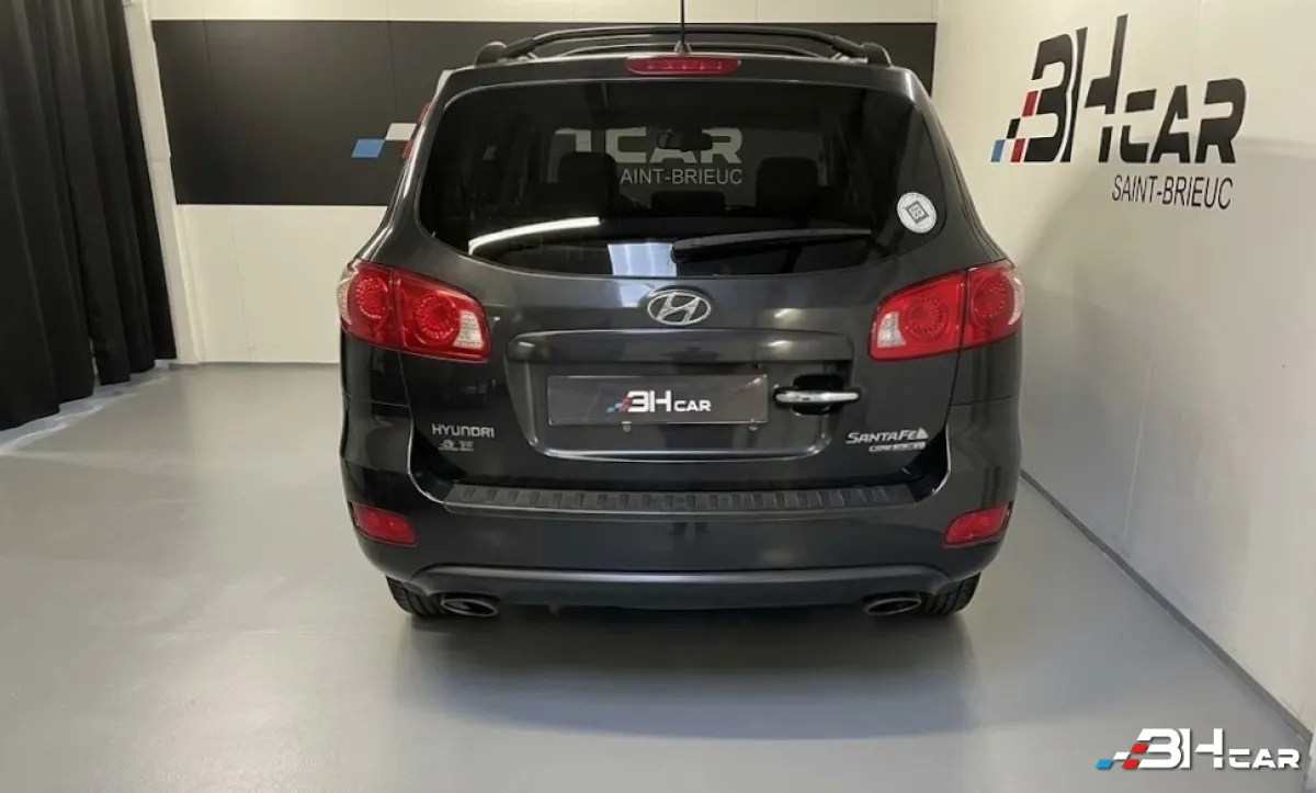Hyundai Santa Fe - photo 2