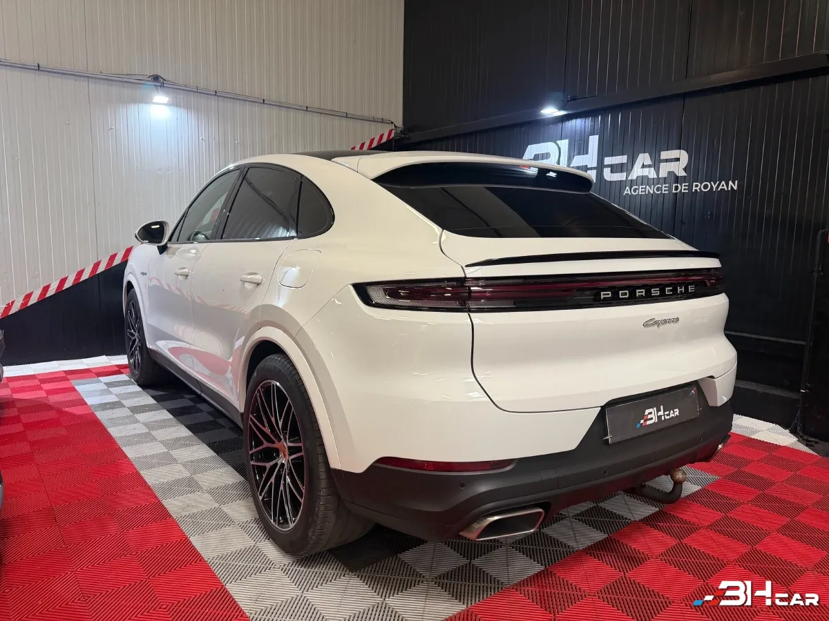 Porsche Cayenne - photo 3