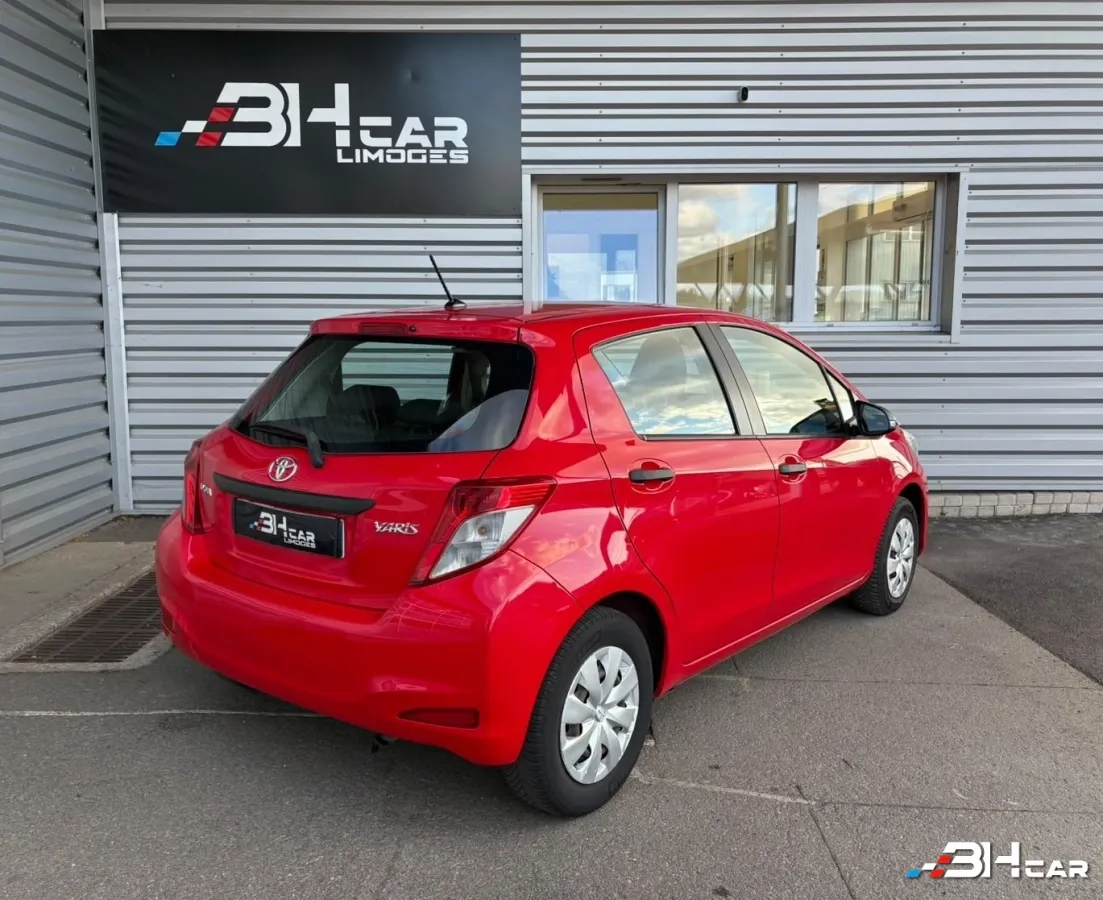Toyota Yaris - photo 7