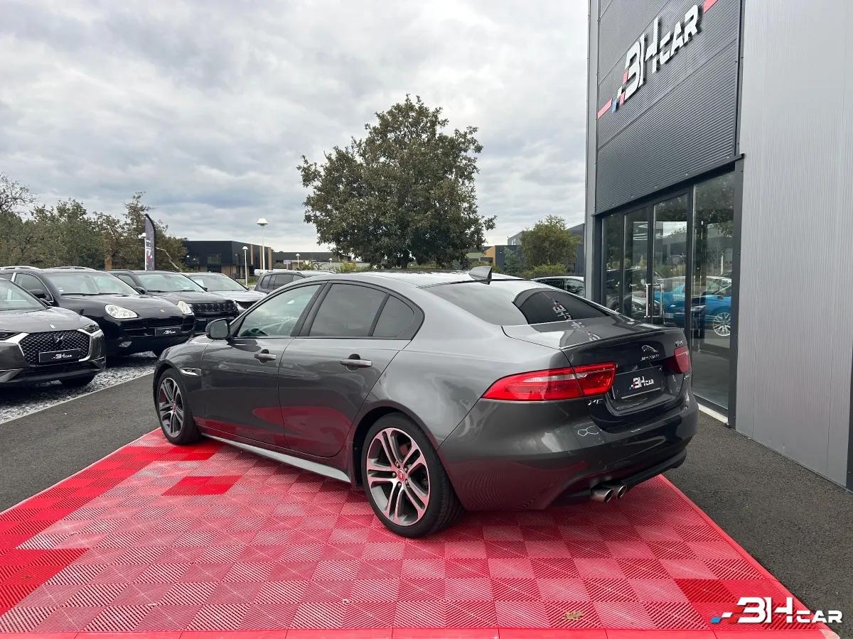 Aperçu indisponible de Jaguar XE