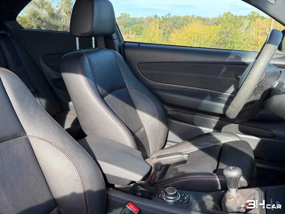 BMW 1M - photo 21