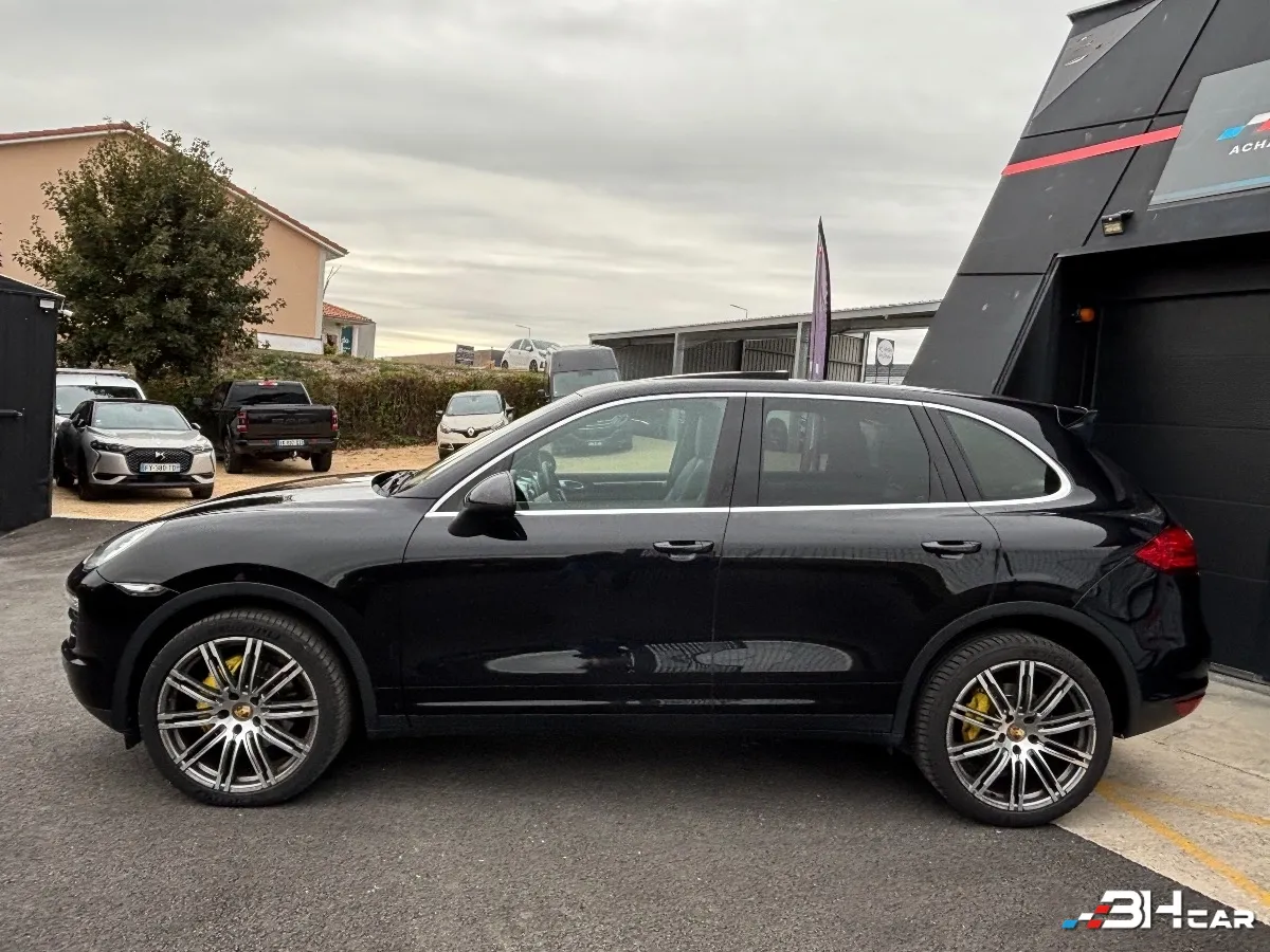 Porsche Cayenne - photo 3