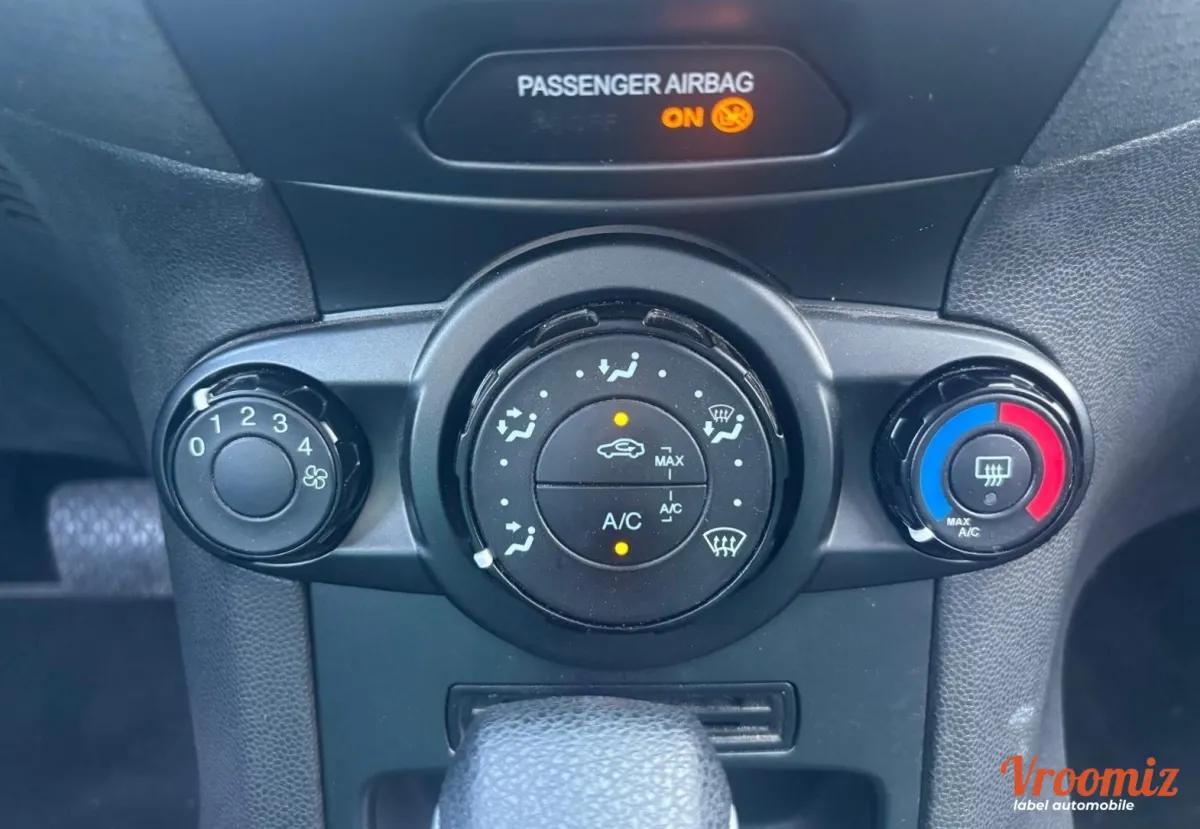 FORD FIESTA V Phase 2 ETHANOL - 1.0 ECOBOOST 100 - EDITION POWERSHIFT 5P - Garantie 12 Mois