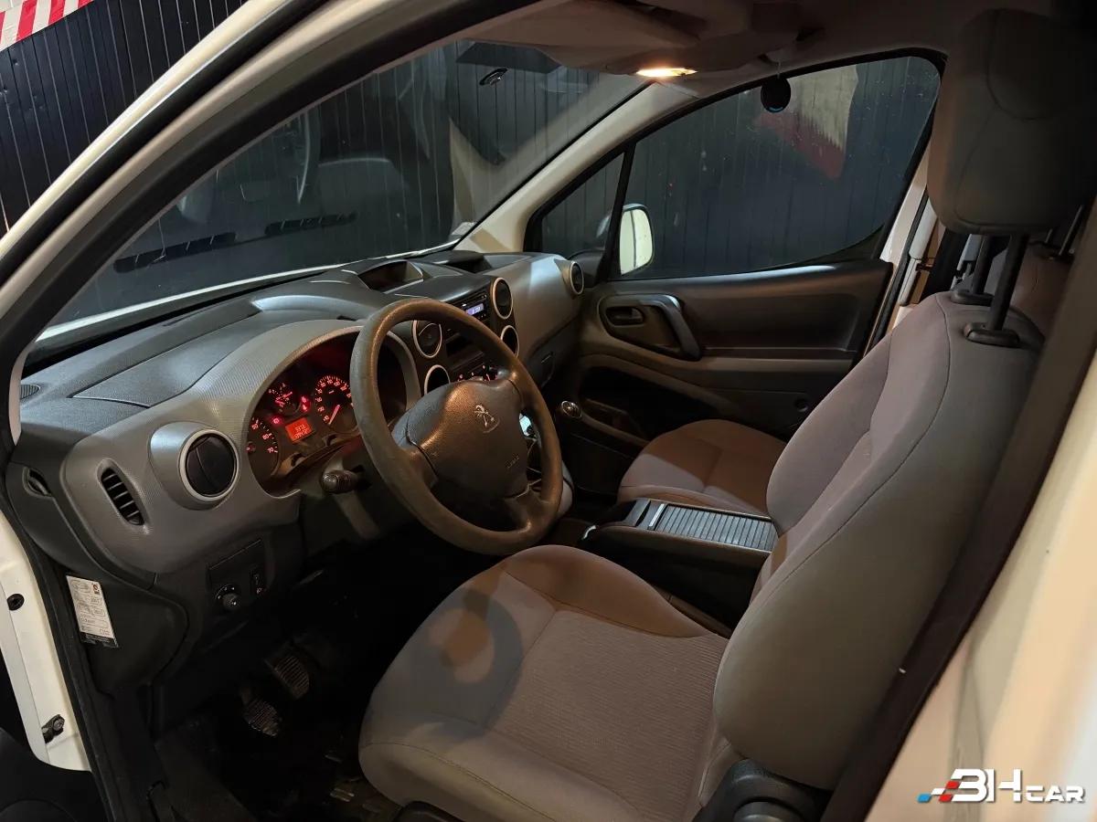 Aperçu indisponible de Peugeot PARTNER VU