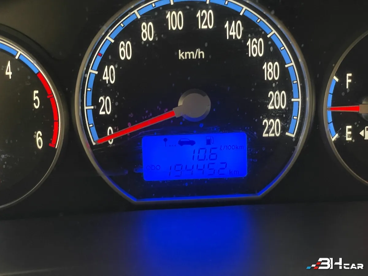 Hyundai Santa Fe - photo 20