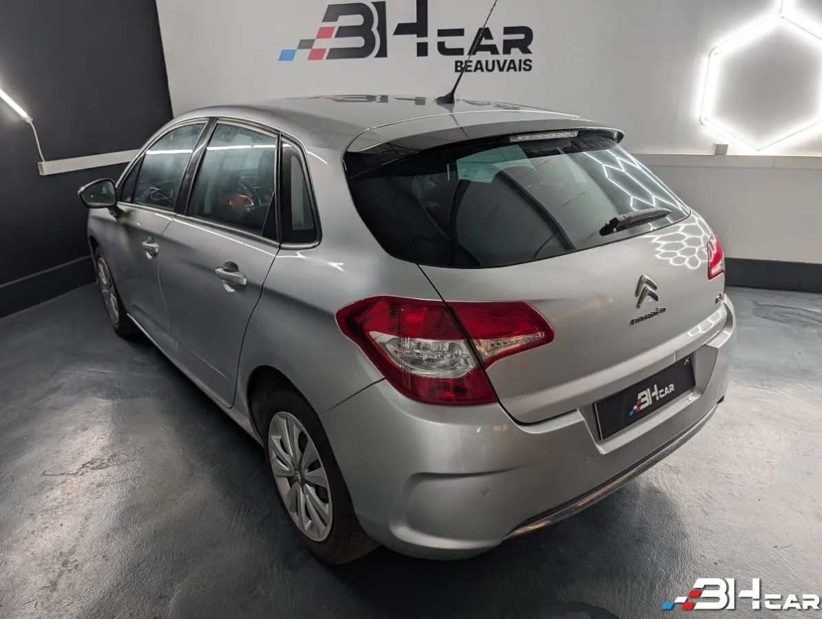 Citroen C4 - photo 2