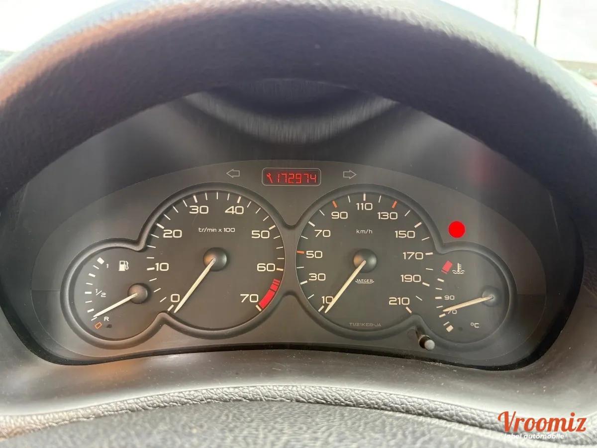 PEUGEOT 206 1.4 i 75 ch