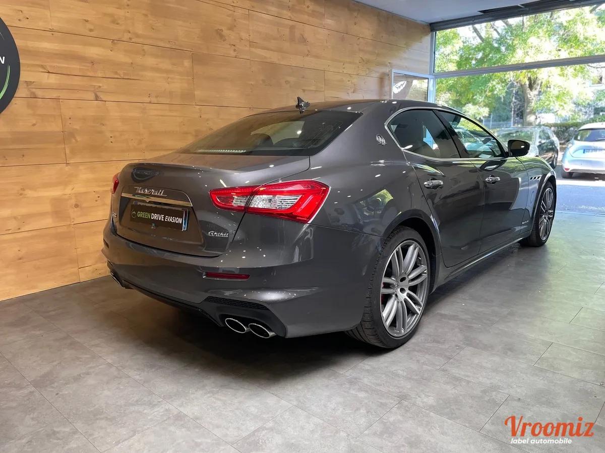 Maserati Ghibli 