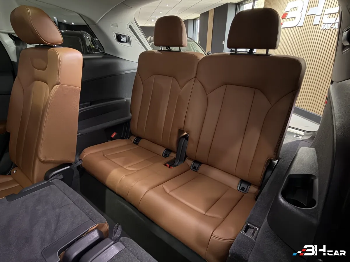 Audi Q7 - photo 38